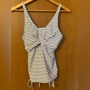 Beachsissi Women's Navy Blue/White Stripe Adjustable Strap Tankini Top Sz L NWT